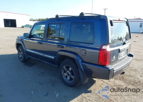 2010 Jeep Commander Sport z USA, uszkodzony, nr VIN 1J4RG4GK3AC108768